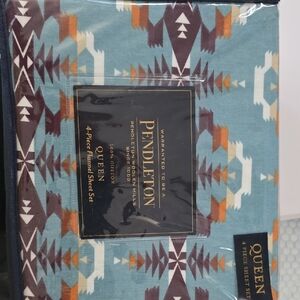 Pendleton Geometric Flannel Sheet Set - Blue, Orange, Brown